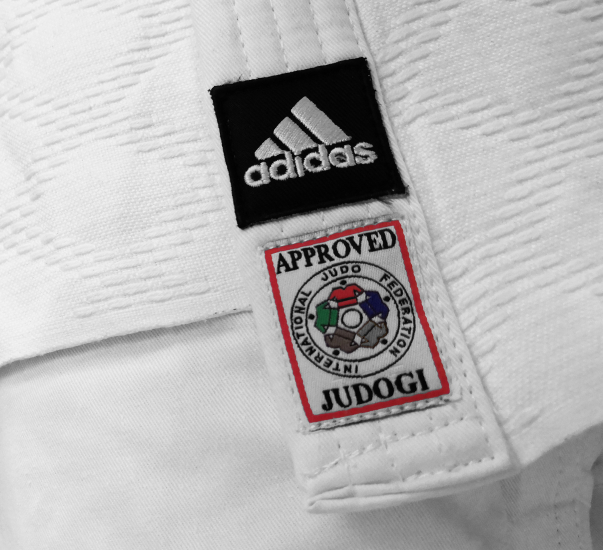 gradualmente duda refrigerador JUDOGI ADIDAS J730 IJF CHAMPION II SLIM : Budomarket.com, articoli ed  attrezzatura per allenamento, arti marziali e sport da combattimento.